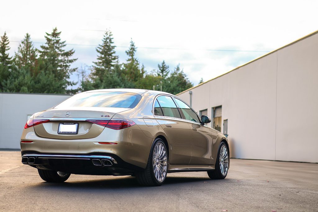 MERCEDES 12 1010 | Blue Star Auto Salon mercedes benz at blue star auto salon